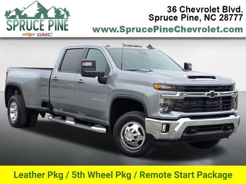 New 2026 Chevrolet Silverado 3500 LT w/ All Star Edition image 1