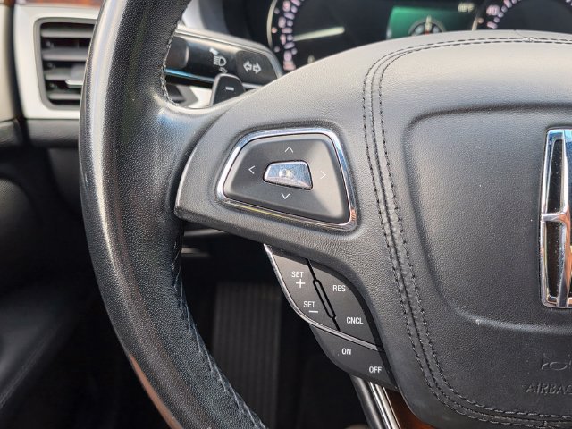 Used 2018 Lincoln MKZ Reserve FWD image 30