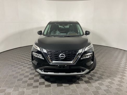 Used 2023 Nissan Rogue SV image 4