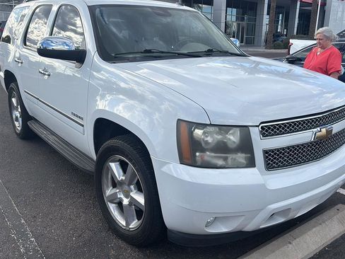Used 2011 Chevrolet Tahoe LTZ image 2