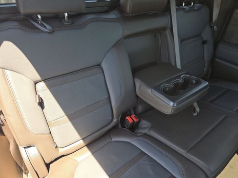 Used 2021 GMC Sierra 1500 Denali AWD/4WD image 25