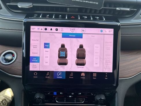 Used 2025 Jeep Grand Cherokee L Summit w/ Obsidian Package image 48