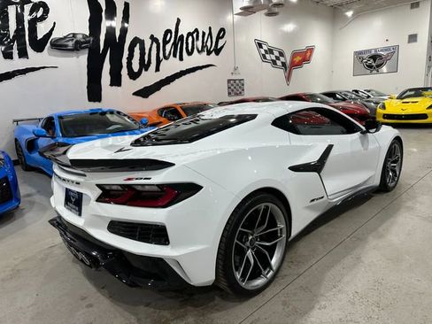 Used 2025 Chevrolet Corvette Z06 image 8
