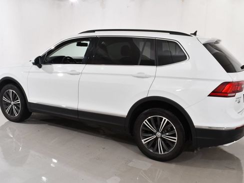 Used 2018 Volkswagen Tiguan SE w/ 18" Alloy Wheels Package AWD/4WD image 15