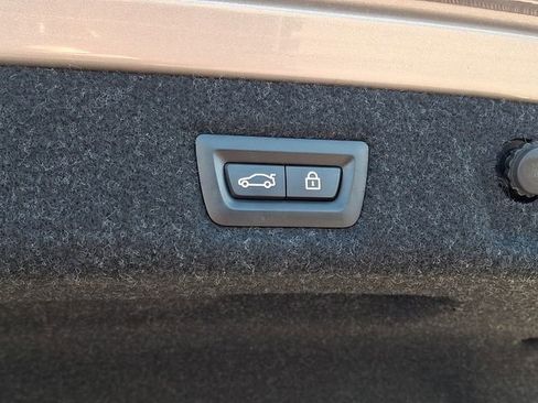 Used 2019 BMW 530i xDrive w/ Convenience Package image 31