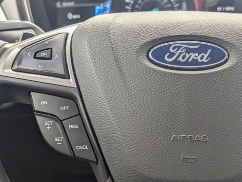 Used 2018 Ford Fusion SE w/ Fusion SE Technology Package image 14