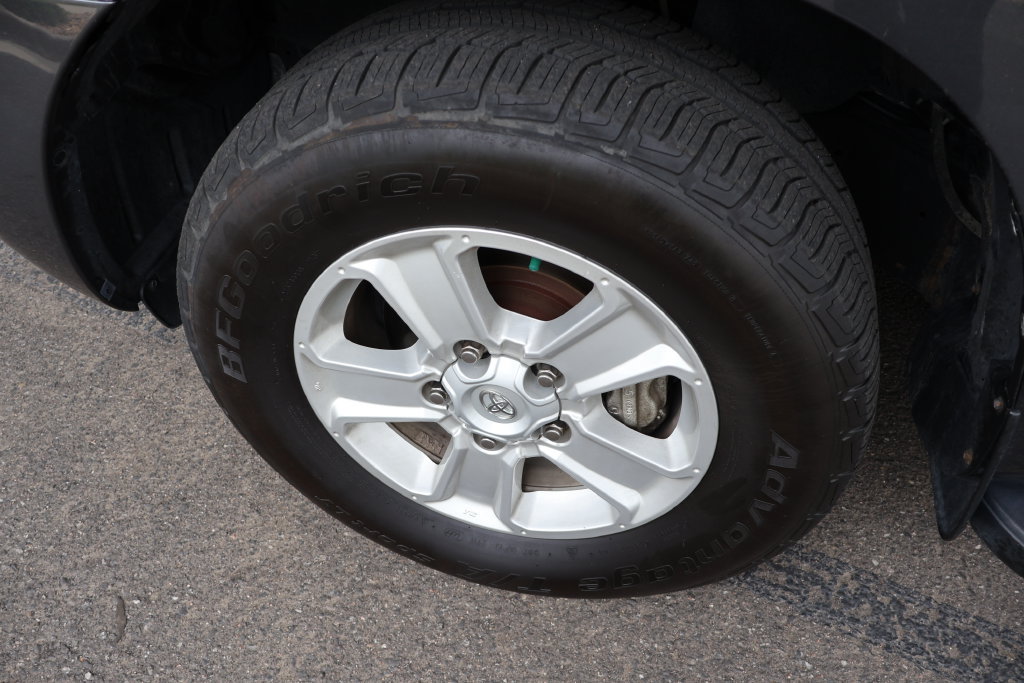 Used 2019 Toyota Sequoia SR5 AWD/4WD image 68