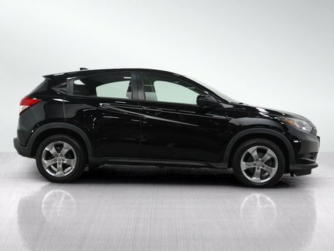 Used 2016 Honda HR-V EX image 6