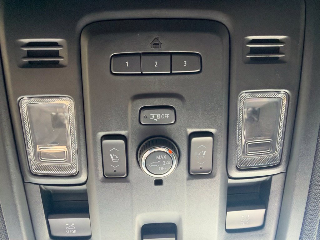 Used 2021 GMC Yukon SLT w/ SLT Luxury Plus Package AWD/4WD image 29