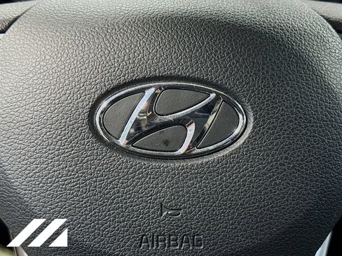 Used 2022 Hyundai Santa Fe SEL AWD/4WD image 32