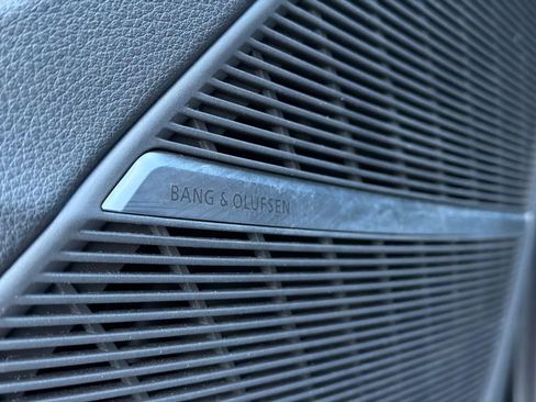 Used 2025 Audi Q7 3.0T Premium Plus image 39