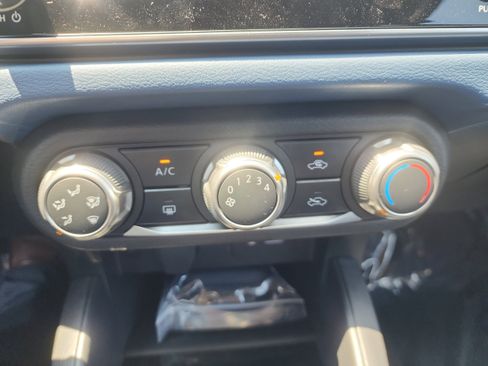 New 2025 Nissan Versa SV w/ Trunk Package image 14