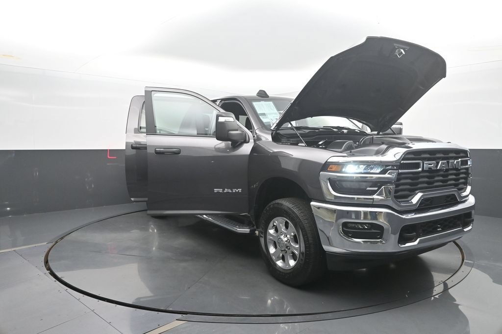 Used 2025 RAM 2500 Big Horn AWD/4WD image 59