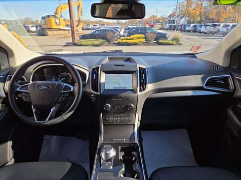 Used 2020 Ford Edge SEL w/ Convenience Package image 14