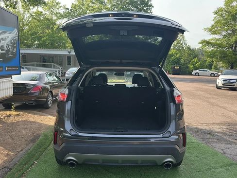 Used 2019 Ford Edge SEL w/ Equipment Group 201A FWD image 12