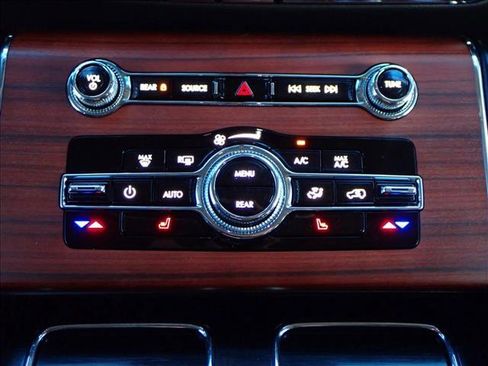 Used 2023 Lincoln Aviator Reserve image 21