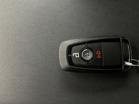 Used 2023 Ford Bronco Badlands image 24