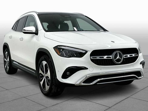 Certified 2025 Mercedes-Benz GLA 250 image 2