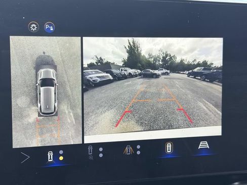 Used 2025 Chevrolet Equinox LT w/ Convenience Package II AWD/4WD image 31