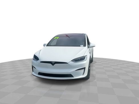 Used 2024 Tesla Model X image 3