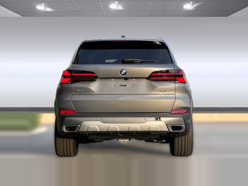 Used 2026 BMW X5 xDrive40i AWD/4WD image 9