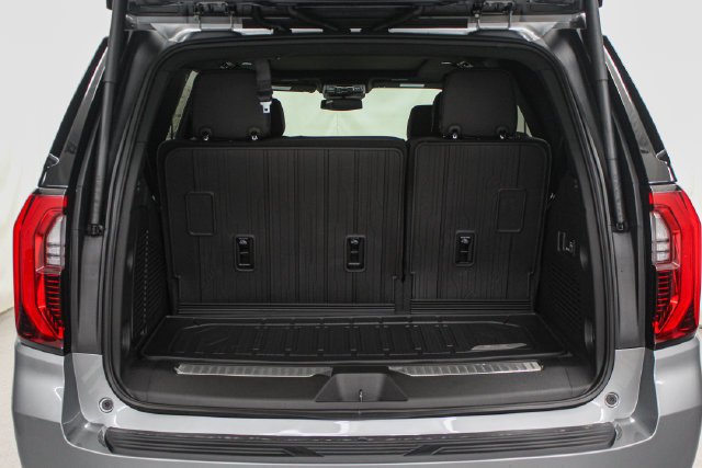 New 2027 GMC Yukon Denali w/ Sun & Power Step Package AWD/4WD image 8