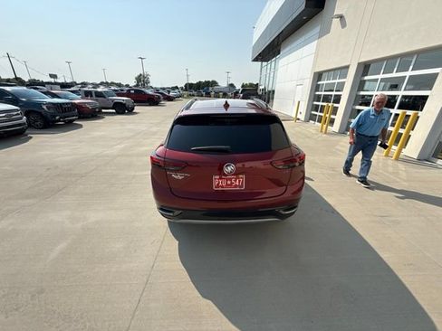Used 2021 Buick Envision Essence w/ Technology Package I FWD image 4