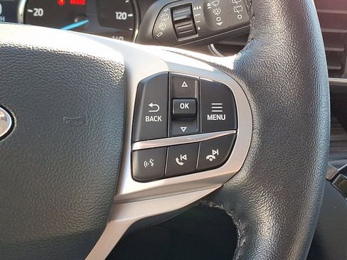 Certified 2022 Ford Explorer Limited w/ Limited Technology Package image 24