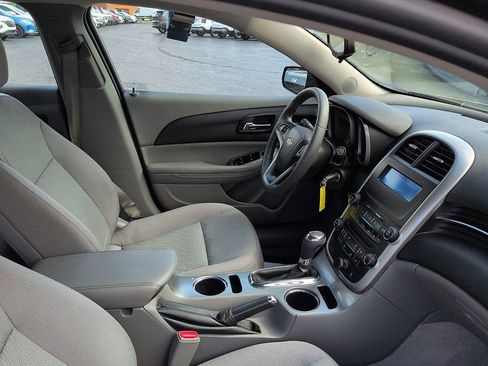 Used 2015 Chevrolet Malibu LS FWD image 7
