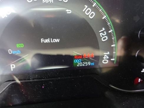 Used 2024 Toyota RAV4 LE AWD/4WD image 10