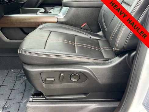 Used 2024 Chevrolet Silverado 3500 High Country w/ High Country Premium Package image 16