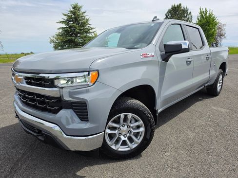 Used 2024 Chevrolet Silverado 1500 LT AWD/4WD image 1