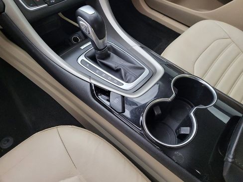 Used 2016 Ford Fusion SE w/ Equipment Group 202A image 26