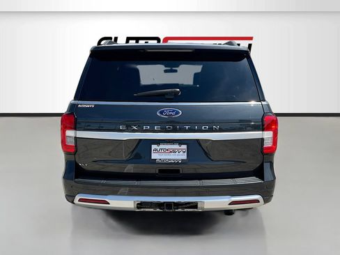 Used 2023 Ford Expedition XLT RWD image 6