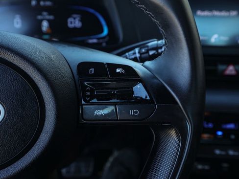 Used 2025 Hyundai Elantra Sport w/ Cargo Package image 26