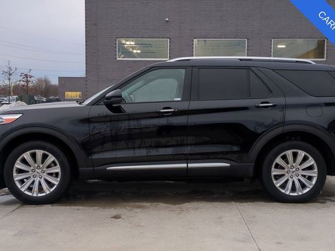Used 2021 Ford Explorer Limited w/ Equipment Group 301A image 2