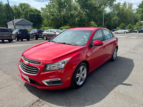 Used 2015 Chevrolet Cruze LT FWD image 3
