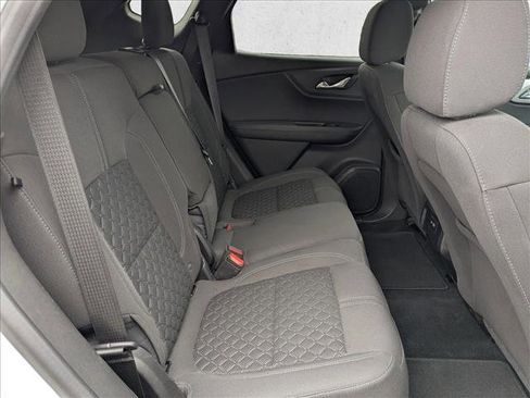 Used 2019 Chevrolet Blazer LT image 18