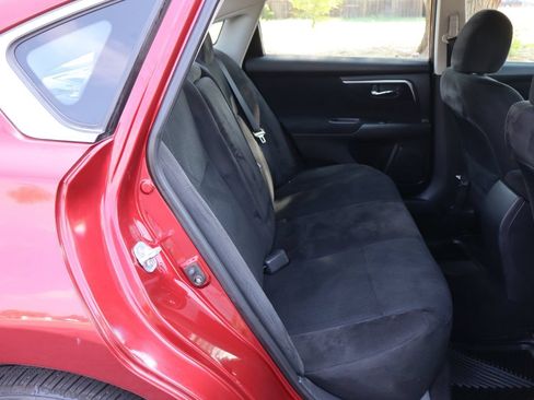 Used 2014 Nissan Altima 2.5 S FWD image 21