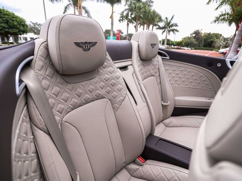 Used 2022 Bentley Continental GT Speed image 48