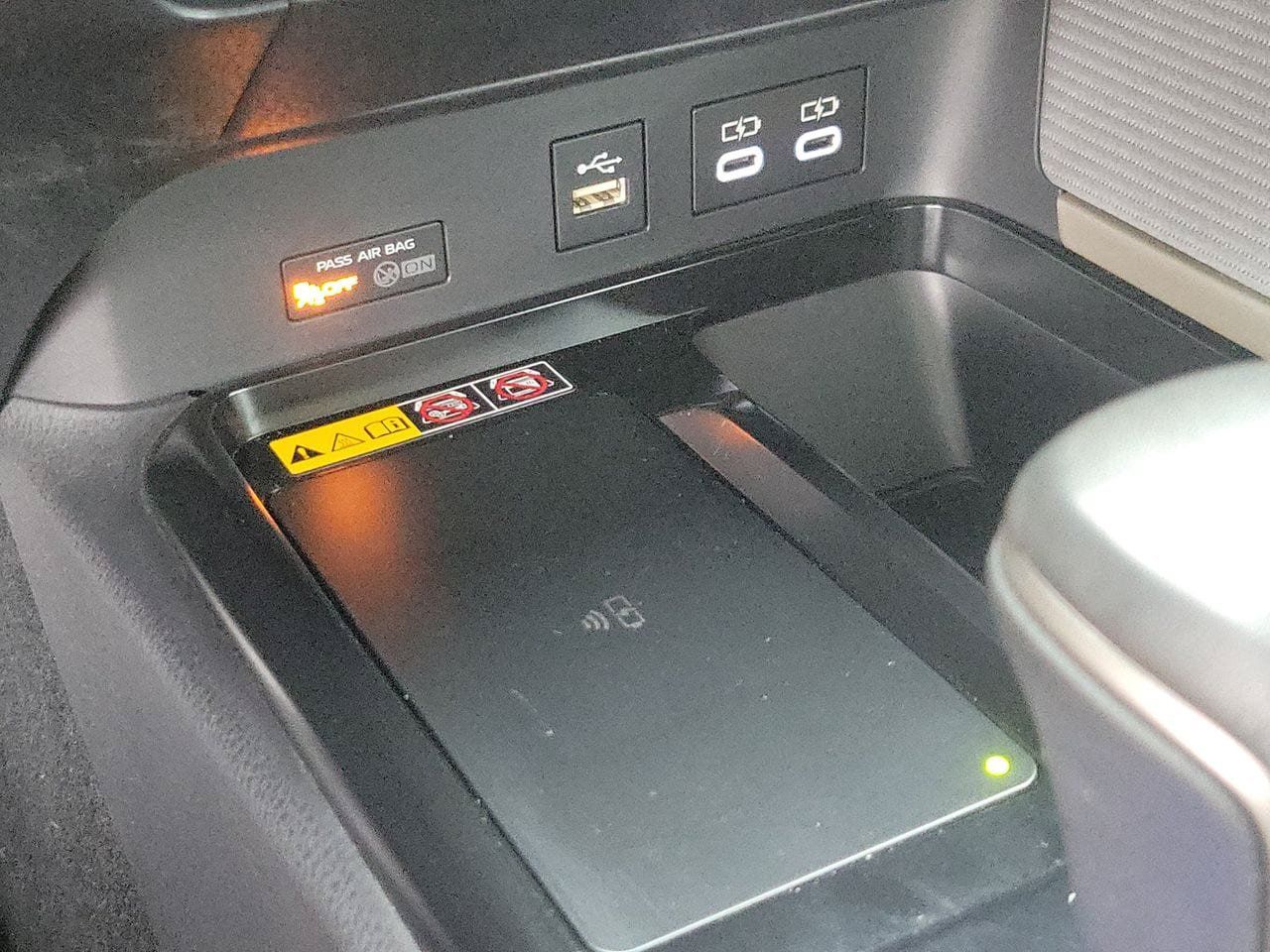 Used 2025 Toyota Camry SE w/ Multimedia Upgrade Package FWD image 30