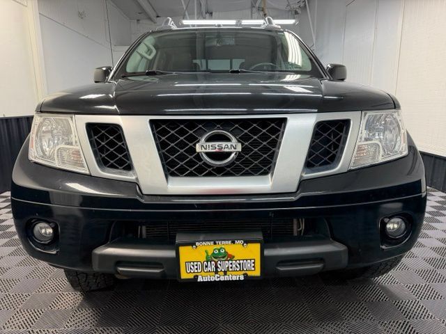 Used 2019 Nissan Frontier PRO-4X AWD/4WD image 2