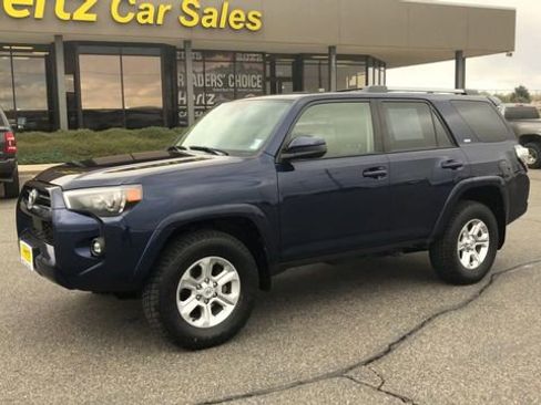 Used 2024 Toyota 4Runner SR5 AWD/4WD image 4