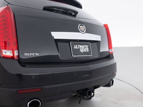 Used 2011 Cadillac SRX Luxury FWD image 17