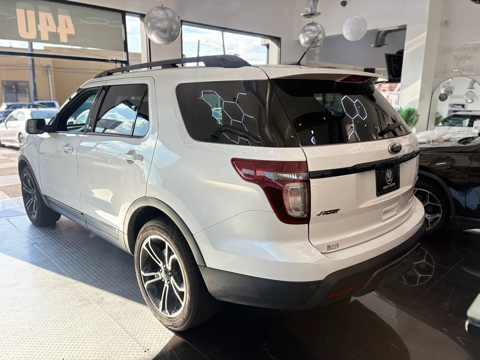 Used 2015 Ford Explorer Sport w/ Equipment Group 401A AWD/4WD image 5