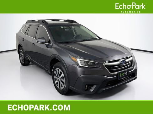 Used 2022 Subaru Outback Premium AWD/4WD image 1