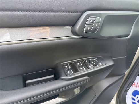 New 2025 Ford Ranger Lariat w/ FX4 Off-Road Package image 15