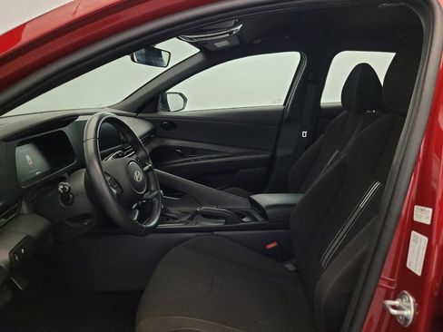 Used 2025 Hyundai Elantra Sport FWD image 17