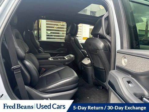 Used 2025 Lincoln Navigator Reserve w/ Jet Appearance Package AWD/4WD image 19