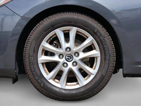 Used 2016 MAZDA MAZDA3 i Touring FWD image 9